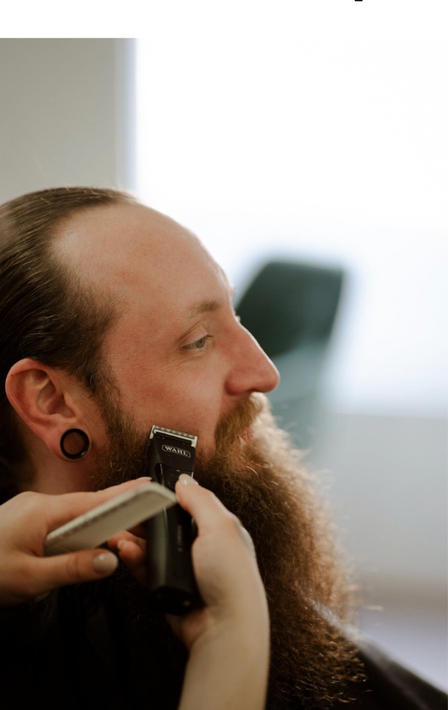 Herren-Service — Haarschnitt und Bartpflege